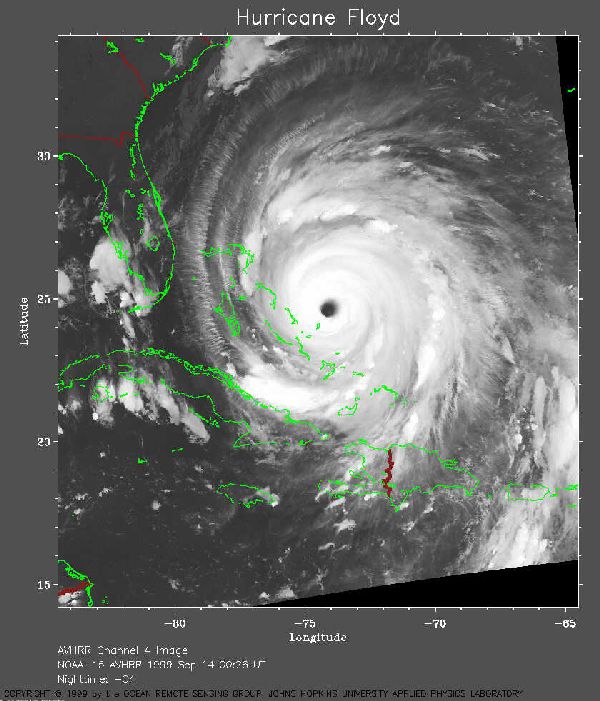 Hurricane Floyd with well developed eye 600x701 79K